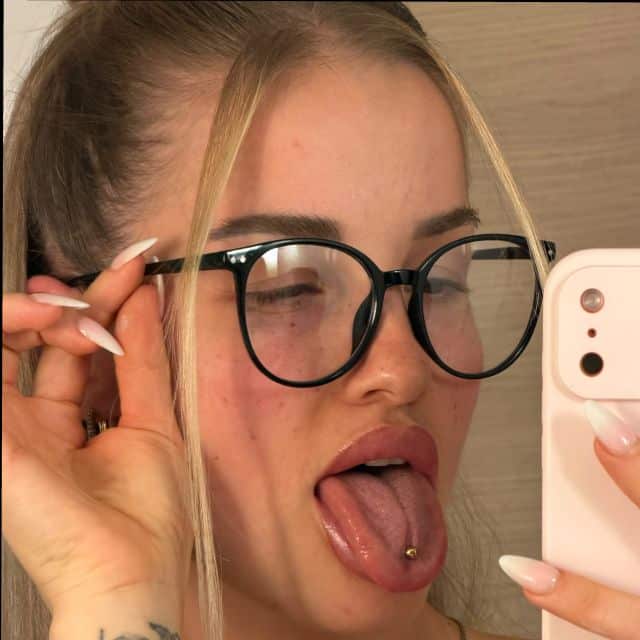 Stellaluna vor der Webcam